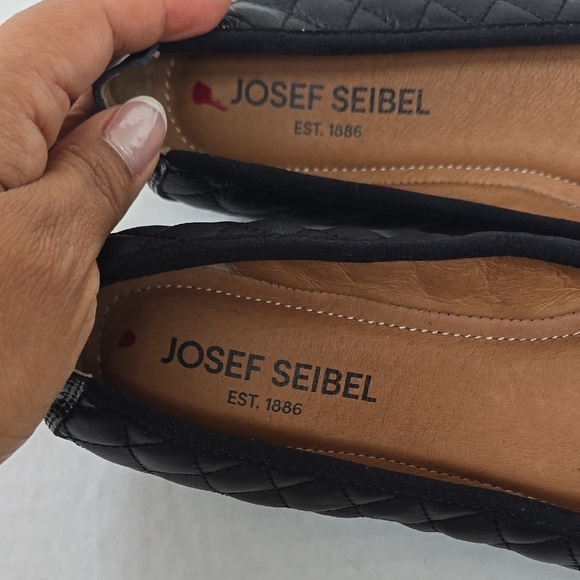 Josef Seibel Pippa 76 Black Quilted Ballet Flats - Picture 8 of 11
